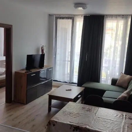 6mga Apartment *